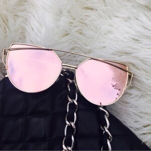 🆕 Rose Gold Mirrored Stylish Sunglasses